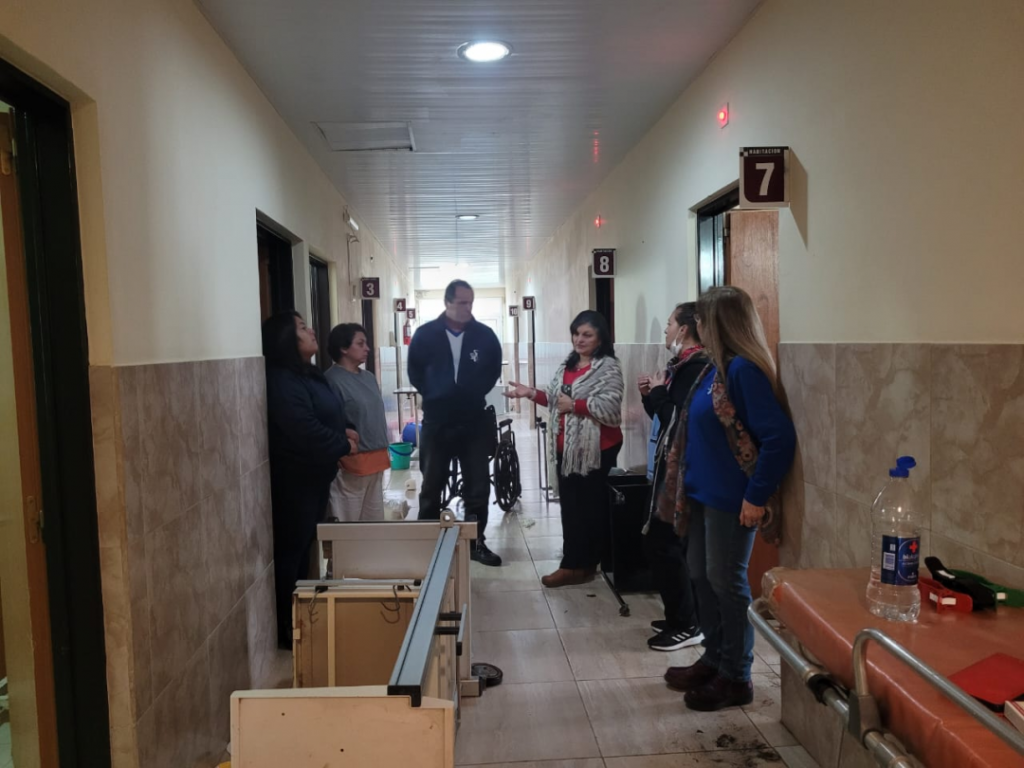 Buenos Aires | Destrozos en un hospital tras la muerte de una mujer 7 496 16902112490 - 6