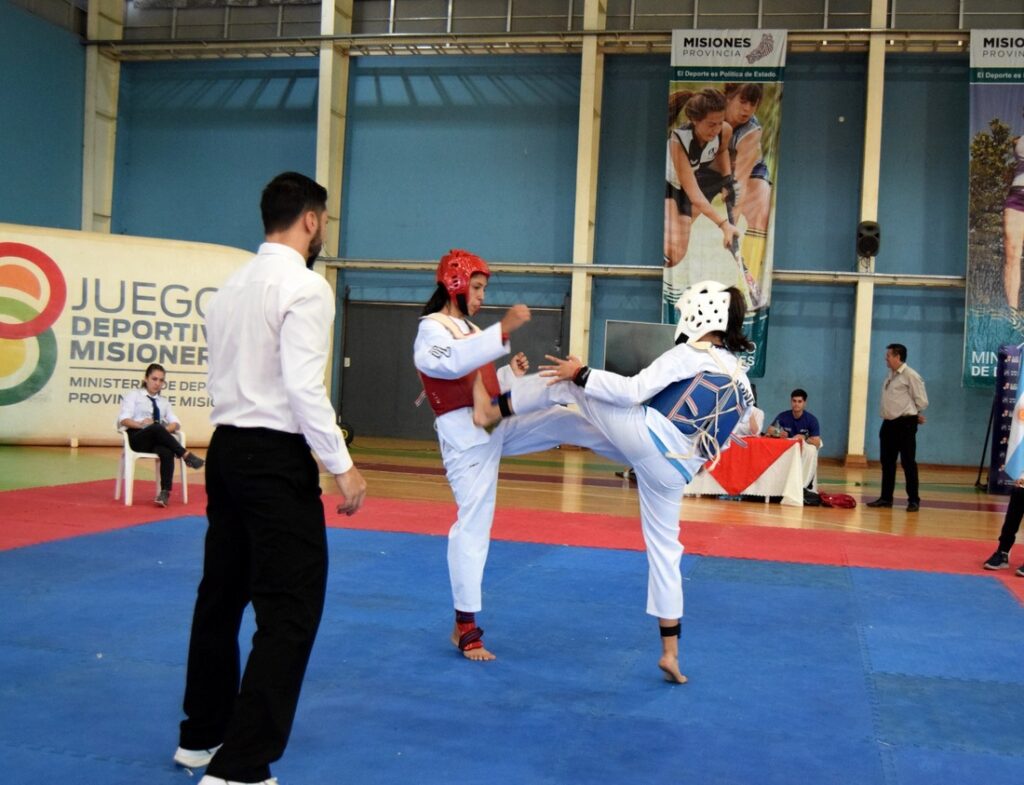 Comenzó la etapa final de los Juegos Deportivos Misioneros sobre el tatami y el colchón 5 tapa 1 - 4