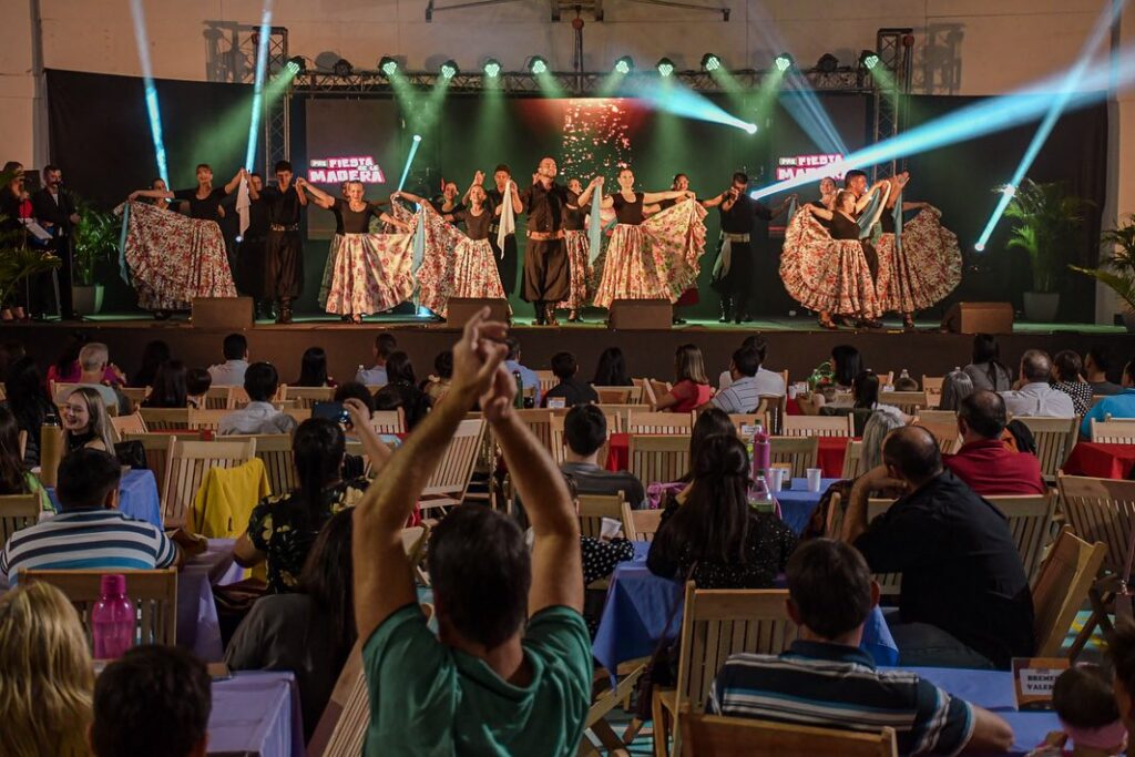 San Vicente | Con gran participación de los vecinos, se realizó la Pre Fiesta de la Madera 2023 20 3164140077965711442 - 19