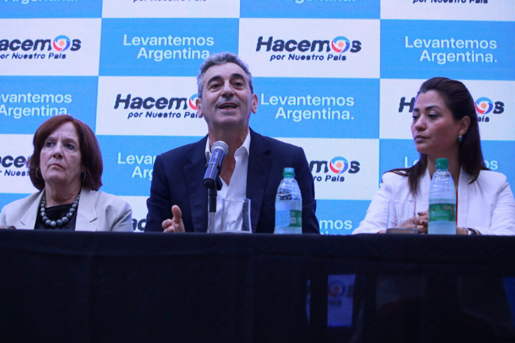 Randazzo en Posadas | “No podemos esperar un resultado distinto votando a lo mismo” 3 Randazzo en Posadas con Fernanda Vigo - 2