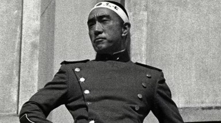 Sobre el honor y la gloria | La historia de dos eximios escritores japoneses y el premio Nobel de Literatura 3 image 15 - 2
