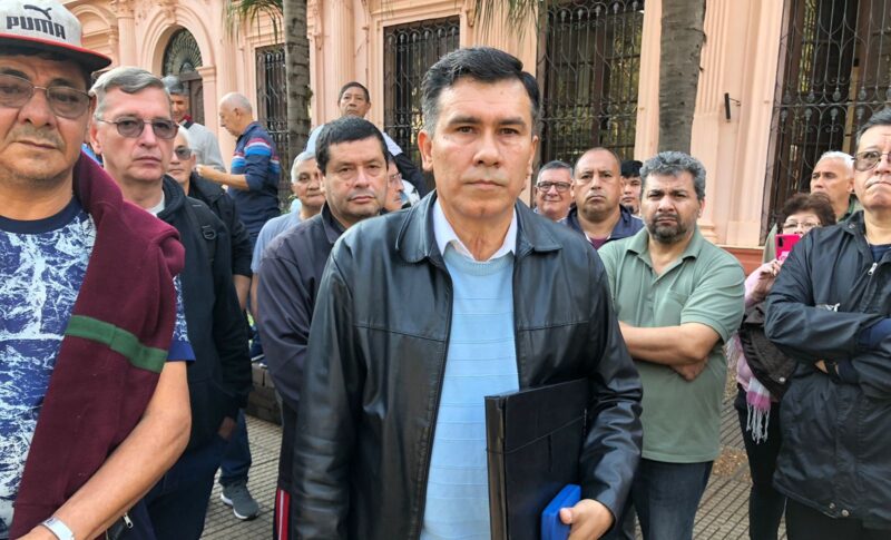 Causa policías | Ampliación de indagatoria para los ocho efectivos imputados, entre ellos Ramón Amarilla 8 Concentracion de retirados de la Policia frente a Casa de Gobierno 6 - 7