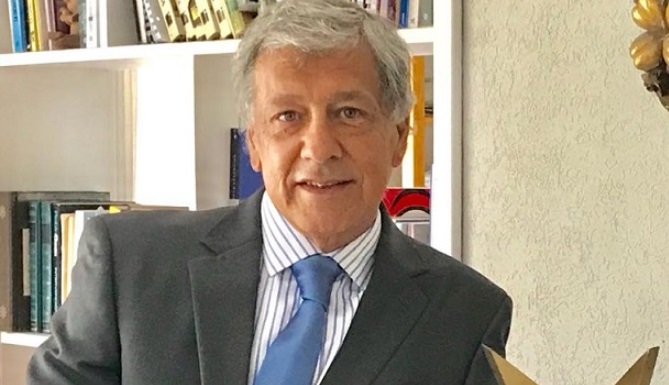 Eduardo Reina: "Un caso más de corrupción le costará la presidencia a Pedro Sánchez" 5 Eduardo Reina - 4