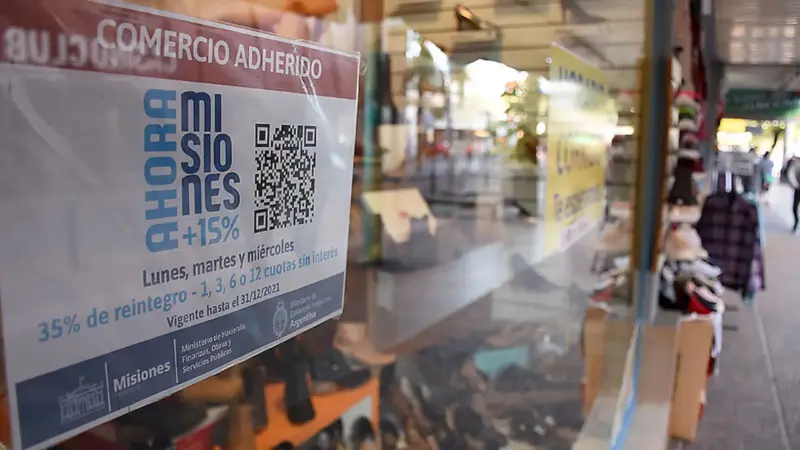 El dirigente empresario destacó que los programas se sostienen gracias a un acuerdo tripartito entre el gobierno provincial, los bancos y los comercios, pero remarcó que la pata fundamental es la del consumidor.