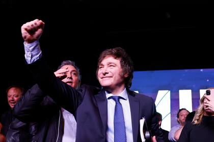 Habemus presidente 4 javier milei celebroel triunfo en las paso 2023 HB6HVGS6VREVXDPHUCKFKIRIFM - 3