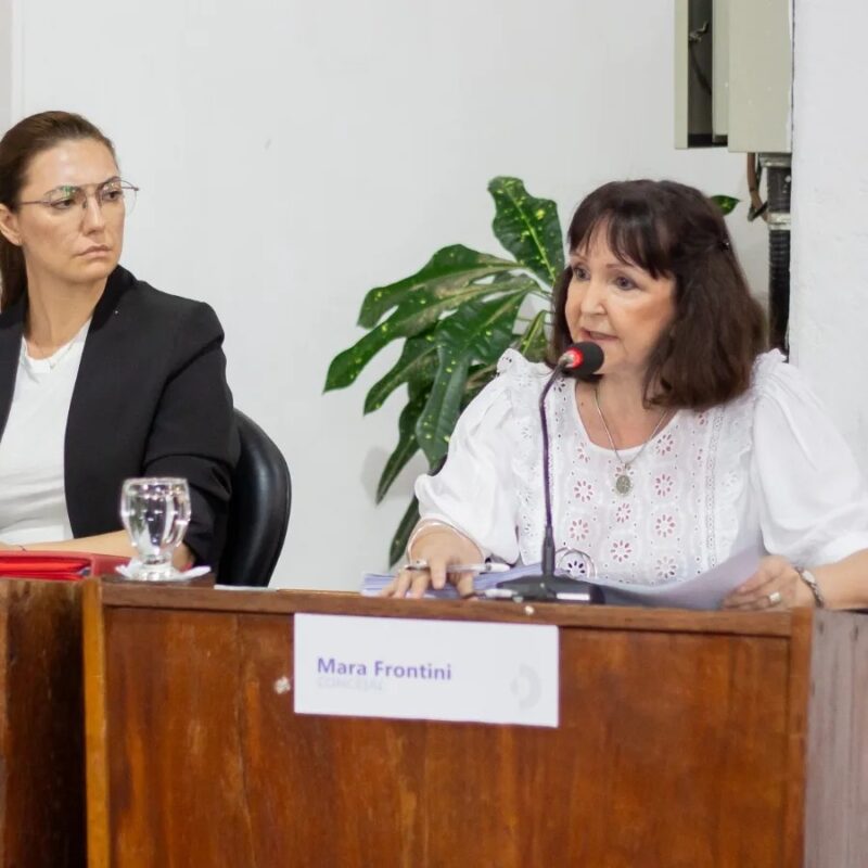 Loreiro cuestionó fuga de dos concejales del PRO a La Libertad Avanza: “en política, como en la vida, hay que tener códigos” 2 Adriana Kosnicki y Mara Frontini - 1