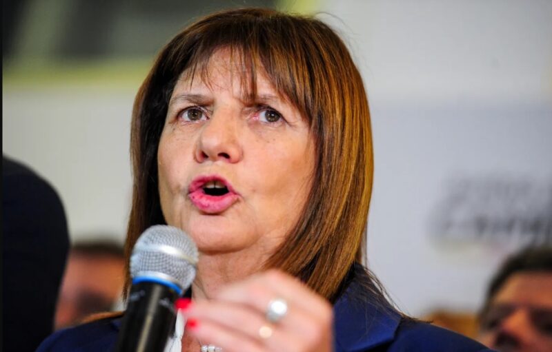 El Ministerio de Seguridad de la Nación habilita la línea 134 para denuncias de amenazas o extorsión por el paro convocado para el 24 de enero Bullrich - 7