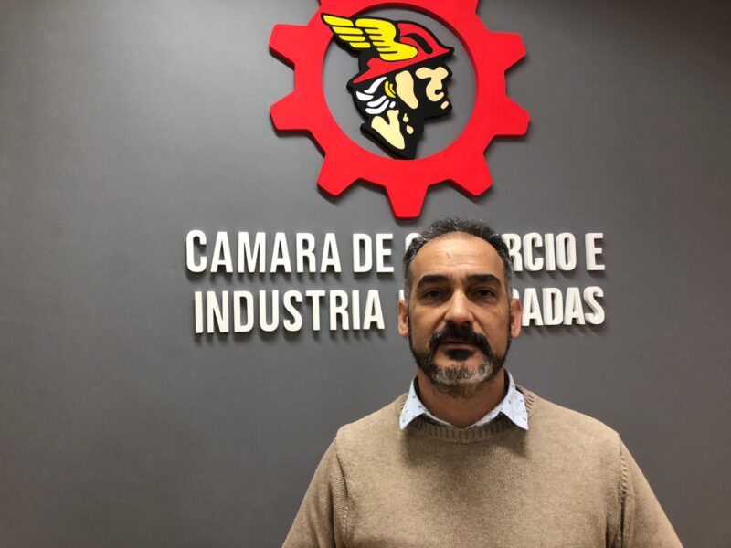 Explican cómo incide la “Aduana Paralela” en la cadena comercial de Misiones y advierten que la situación va a empeorar por la necesidad recaudatoria del gobierno 5 Manuel Amores Pte de la CCIP - 4