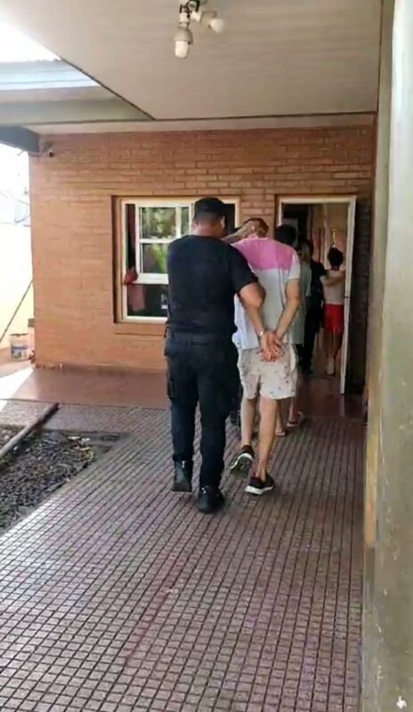 Motociclista armado fue detenido en un control vial sobre la Ruta Provincial 1 7 WhatsApp Image 2024 01 08 at 12.41.02 PM - 6