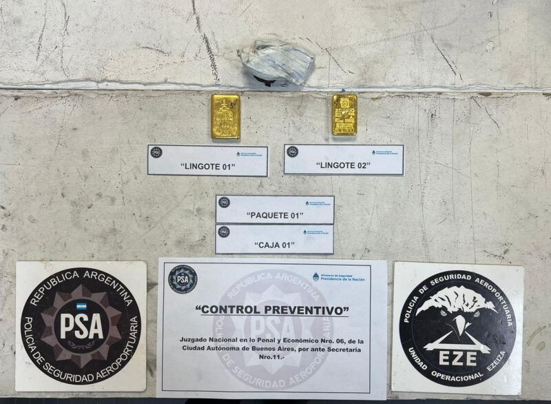 Operativo “Yerba dorada” | La PSA detuvo a dos personas por contrabando de lingotes de oro 7 WhatsApp Image 2024 01 17 at 10.56.40 AM - 6