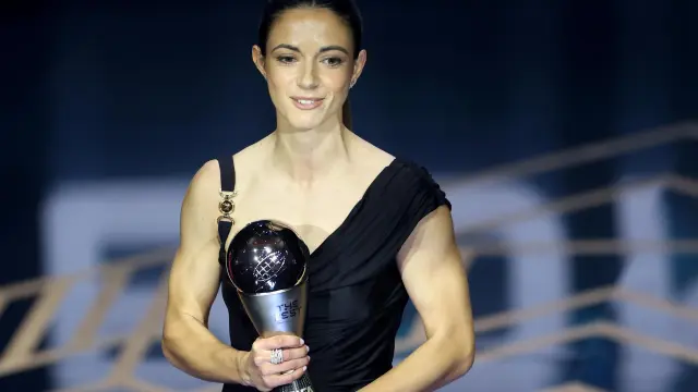 Messi agiganta aún más su figura con otro premio The Best y hace historia al ser el primero en ganarlo por tercera vez 7 aitana bonmati - 6