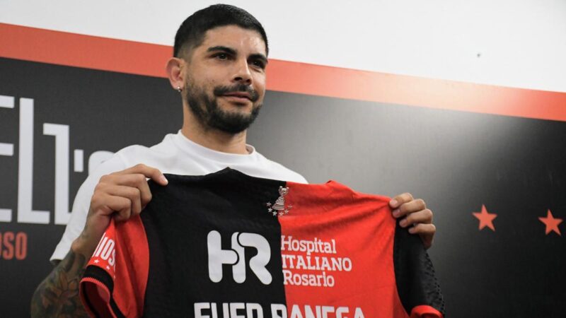 “Siempre quise volver a Newell’s”, dijo Éver Banega en su presentación en Rosario banega - 4