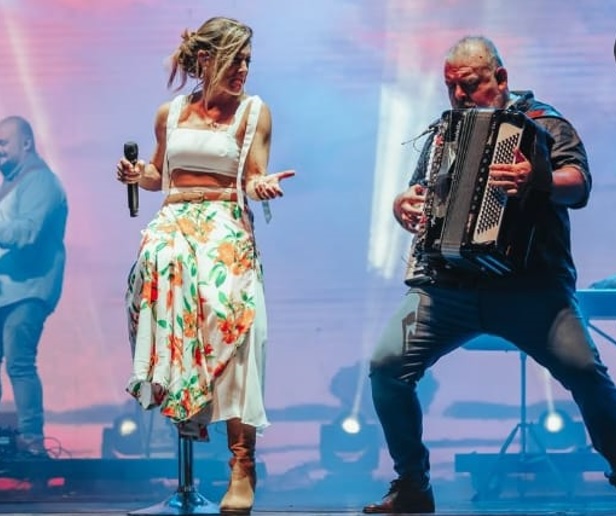 Corrientes | Rasguidos, canto y danza en la cuarta noche de la Fiesta Nacional del Chamamé 19 chamame7 - 18