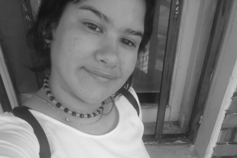 Buscan a una adolescente de Posadas que está desaparecida desde ayer por la tarde chica buscada 1 - 5