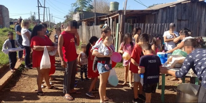Comedores comunitarios | En Posadas crecen las filas al tiempo que se acaba la mercadería comedores - 7