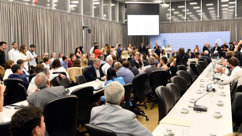 Ley Ómnibus | Quienes son los diputados que comienzan a debatir el proyecto 4 comisiones ley omnibus - 3