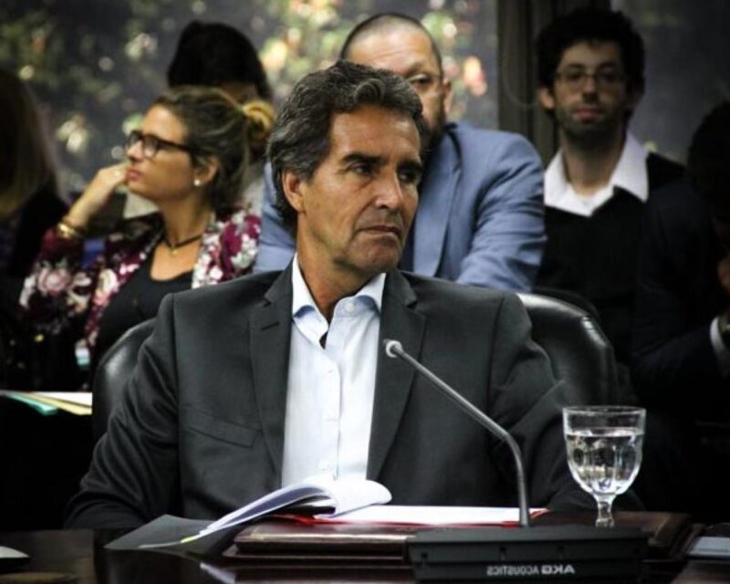 Revés judicial para el Gobierno: el amparo contra la reforma laboral no cambiará de fuero y habilitaron la feria para analizar la totalidad del mega DNU 3 enrique lavie pico - 2