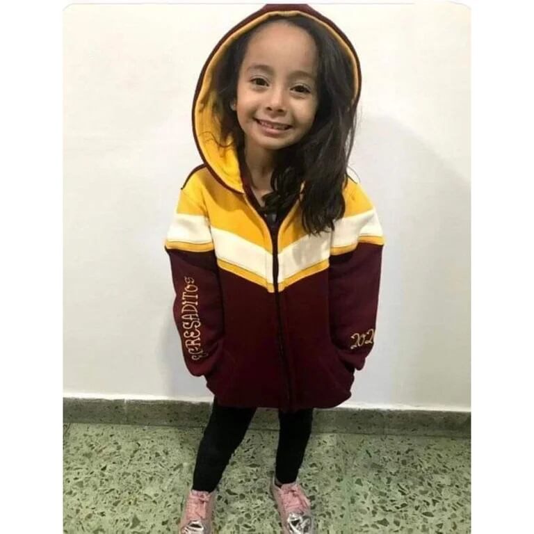 El adiós a Umma Aguilera, la niña de 9 años asesinada en Lomas de Zamora 4 image 3 43 - 3