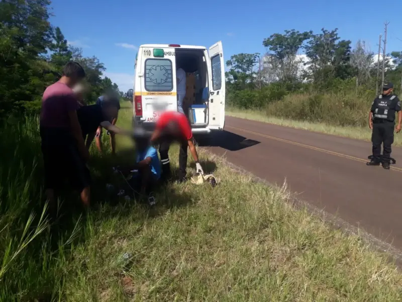 Panambí | Motociclista y acompañante despistaron sin casco en la Ruta Costera 2 y están graves image editor output image 1352762213 1706493210702 - 7