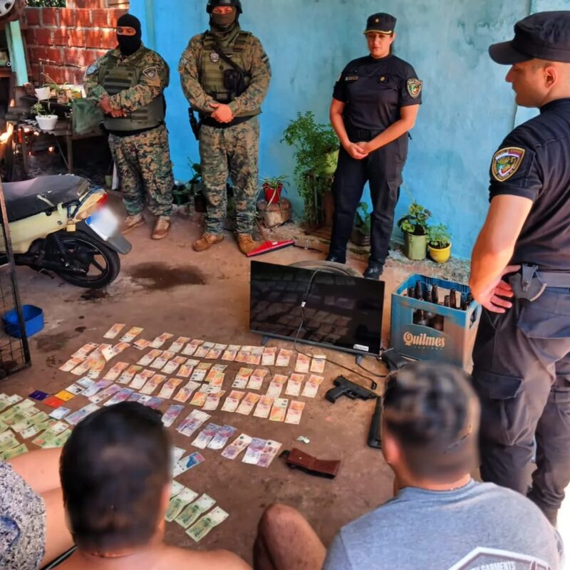 Incautaron 6 millones de pesos, drogas y elementos robados en un operativo en Posadas 3 incautaron mas de 6 millones de pesos droga y elementos robados 2 - 2