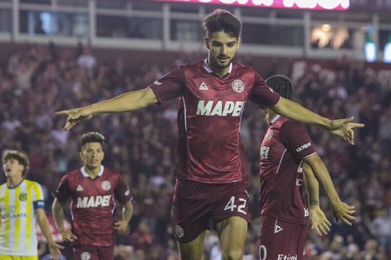 River comienza a negociar por el correntino José Manuel López, joya del Palmeiras 5 jose lopez river lanus - 4