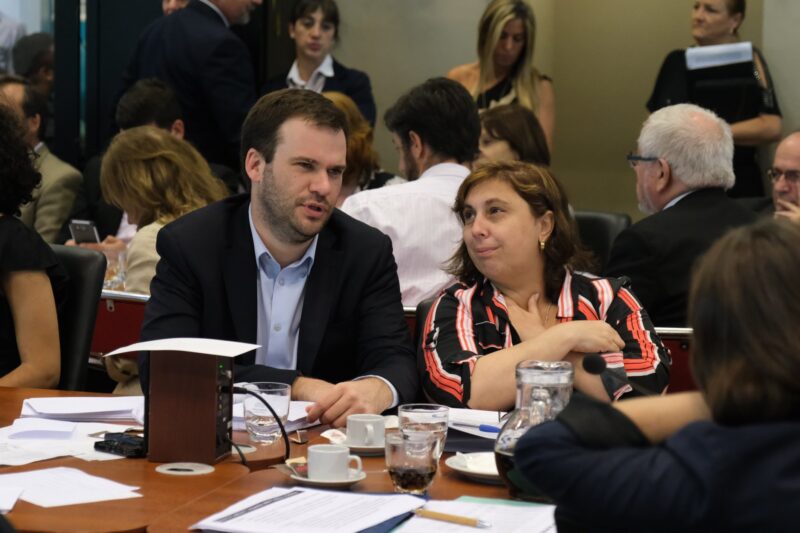 La Coalición Cívica pide que aparten del caso YPF al subprocurador por supuestos vínculos con la familia Eskenazi 3 juan manuel lopez paula oliveto - 2