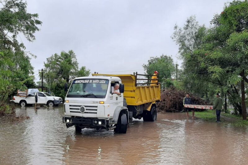 Inundaciones en Corrientes | Dos localidades se declararon en emergencia hídrica y se agrava el panorama en el centro sur de la provincia l 1704967374 - 4