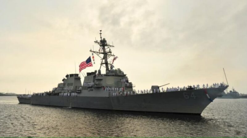 Crece la tensión en el mar Rojo: un buque de EEUU fue atacado cerca de Yemen por un drone de los hutíes 4 mar rojo buque - 3