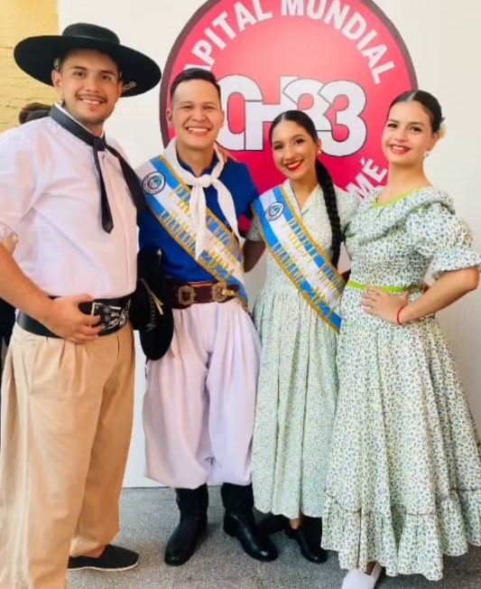 Corrientes | Rasguidos, canto y danza en la cuarta noche de la Fiesta Nacional del Chamamé 3 pareja - 2
