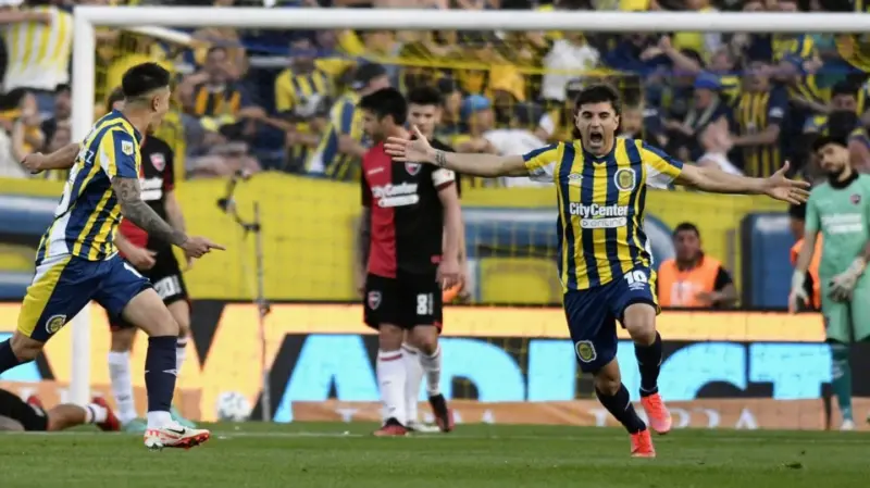 Copa de la Liga | Tres goles y una sola victoria en la primera fecha del certamen 5 rosario clasico copa de la liga - 4