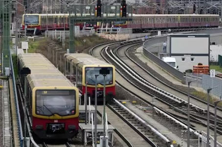Alemania | Histórica huelga de conductores de trenes por mejoras laborales y salariales 5 trenes3 1 - 4