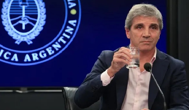 Oficial | El control de los fondos fiduciarios pasa a la órbita de Luis Caputo Luis Caputo - 1
