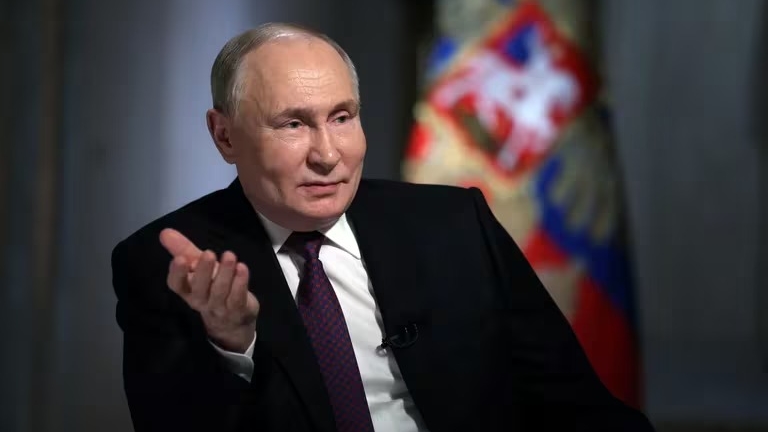 El presidente Vladimir Putin aseguró que Rusia podría implementar el uso de armas nucleares “si la soberanía corre peligro” Vladimir Putin