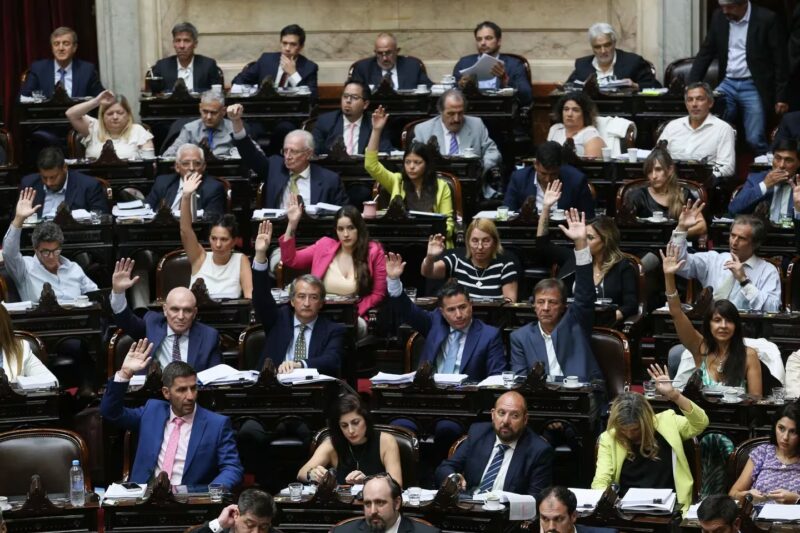 “La casta no existe” | El mensaje de los senadores radicales a Javier Milei 5 WhatsApp Image 2024 03 17 at 10.31.50 - 4