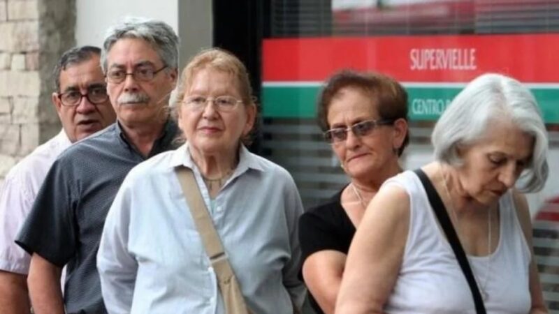 Nueva fórmula jubilatoria | A través de un DNU, el gobierno oficializó un aumento único y ajustes por inflación fórmula jubilatoria