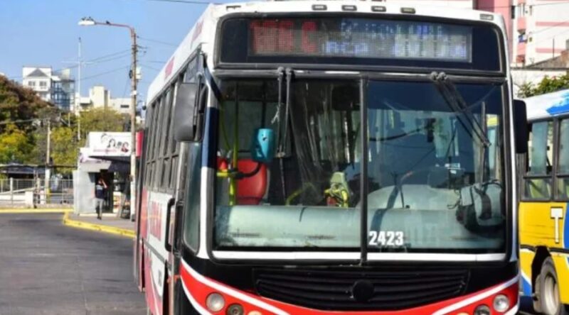 Corrientes | Se cumple el cuarto día de paro de colectivos en la ciudad corrientes 5 - 3