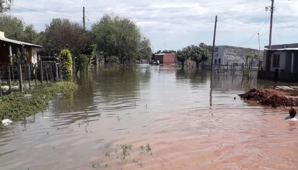 Corrientes | Tras el fuerte temporal, varias familias continúan afectadas por las inundaciones 3 corrientes2 1 - 2