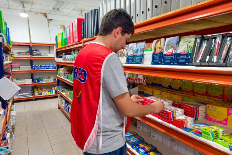 Desempleo | En lo que va del año cerraron más de 16.500 pymes en Argentina Monotributo, sueldos bajos y presión de mercado: la realidad cotidiana detrás del comercio en Misiones.