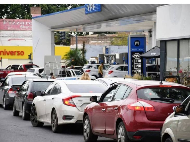 Luego de otro aumento, las naftas en Encarnación ya están más baratas que en Posadas nafta massa - 6