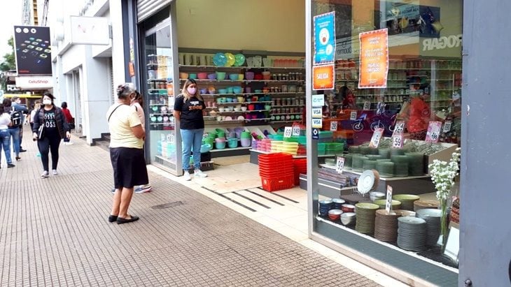 Comercio en Posadas | Solicitan analizar la implementación del horario de corrido por el costo del pasaje urbano 2 posadas 2 - 1