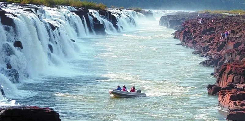 El boom turístico en Misiones enfrenta su lado B: menor gasto y estadías cortas 2 Alta ocupación y menor consumo: la paradoja que atraviesa al turismo misionero.