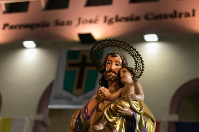 La ciudad de Posadas celebra a San José, símbolo de trabajo, familia e identidad cultural.