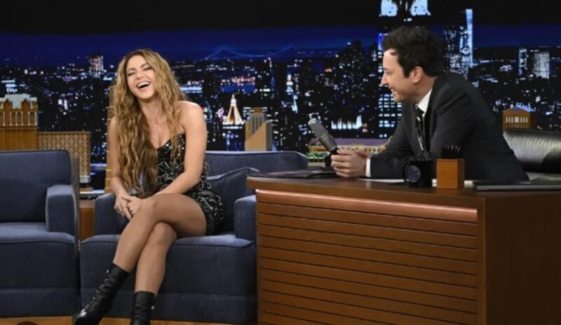 Música | Shakira llenó el Times Square con un espectáculo sorpresa shakira 1 - 2