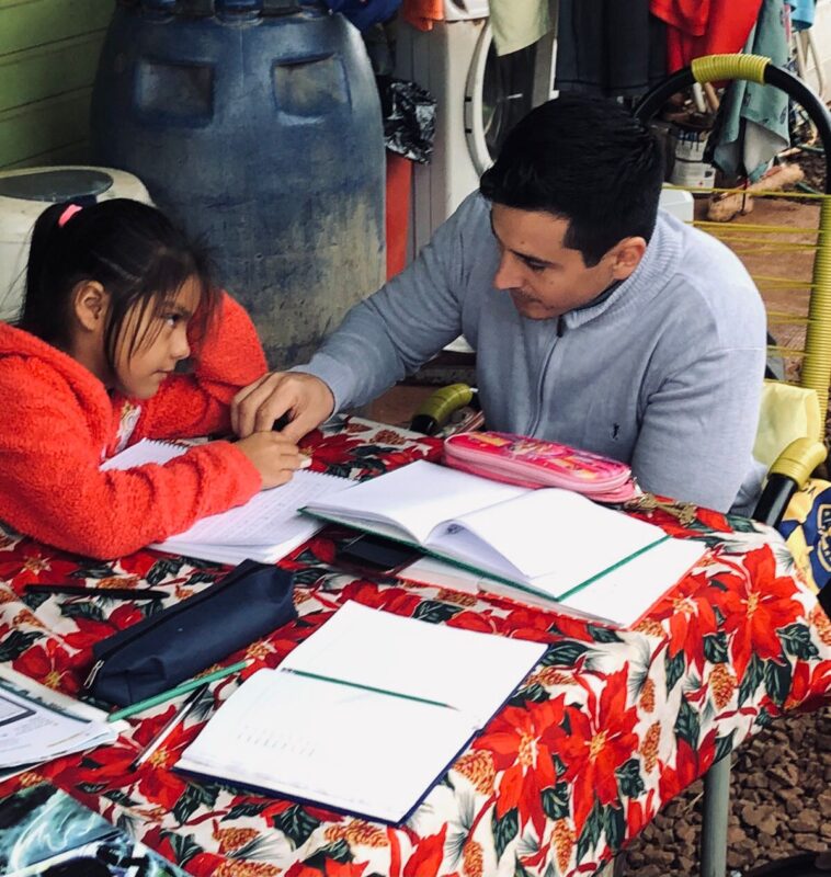Vecinos de Itaembé Guazú inauguraron la Biblioteca Popular “Raíces del Saber” 5 Biblioteca 3 - 4