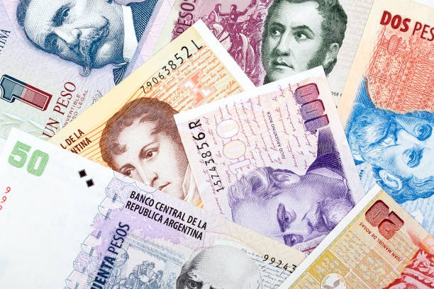 A partir de mayo comienzan a circular los billetes de $10,000 y a fin de año los de $20,000 billetes