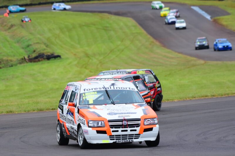 Automovilismo | Oberá puso primera y dio inicio al Campeonato Misionero de Pista 28 Clase1 Mieres 1 - 27