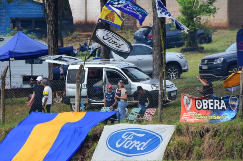 Automovilismo | Oberá puso primera y dio inicio al Campeonato Misionero de Pista 6 Espectadores 3 - 5
