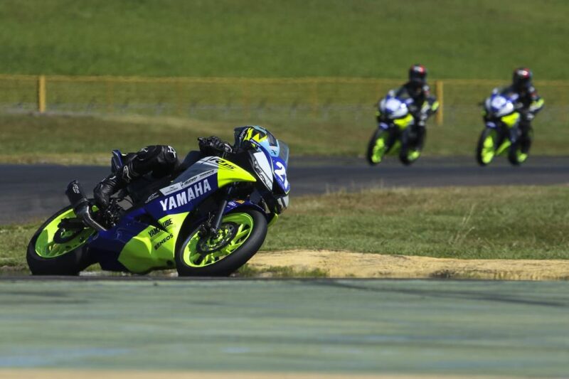 Motociclismo | El misionero Santiago Vogel finalizó 7° en la final de la Yamaha R15 en Brasil Santiago Vogel