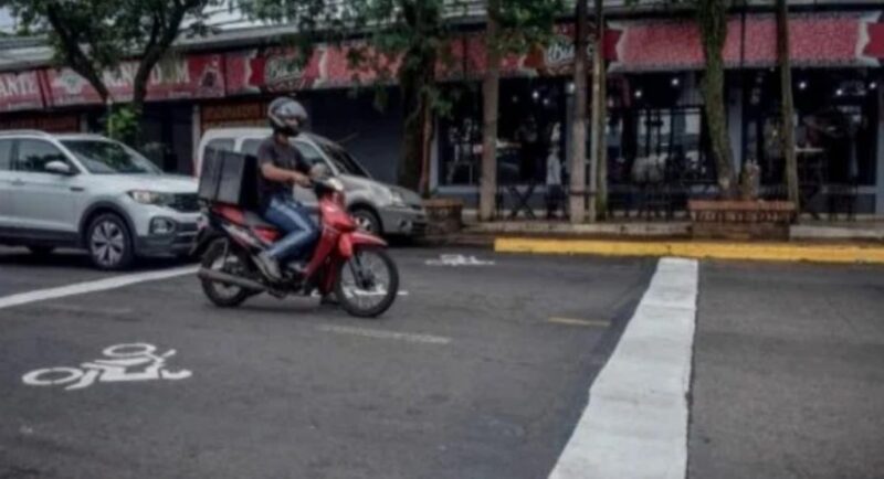 Posadas implementó Zonas de Detención Segura para Motos y generó reacciones divididas entre conductores ahora 22 1024x556 1 - 3