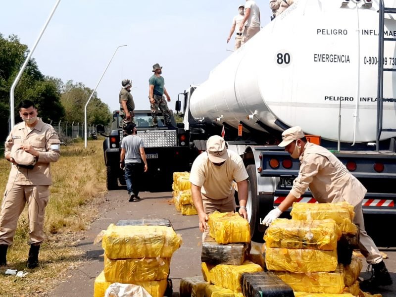 Condenaron a 8 años de prisión a misioneros implicados en el narco-cisterna interceptado en la ruta 12 en 2020 cisterna narco2 - 2